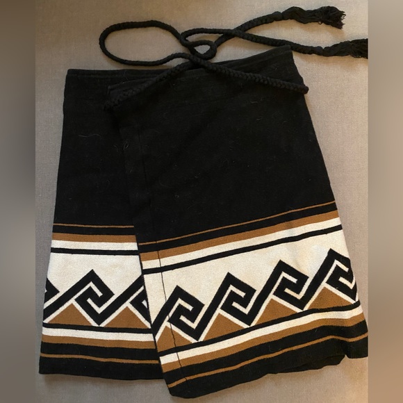 Sold - Talula Black Meander Wrap Skirt Brown White Accent Cotton Blend Size XS - Picture 3 of 5